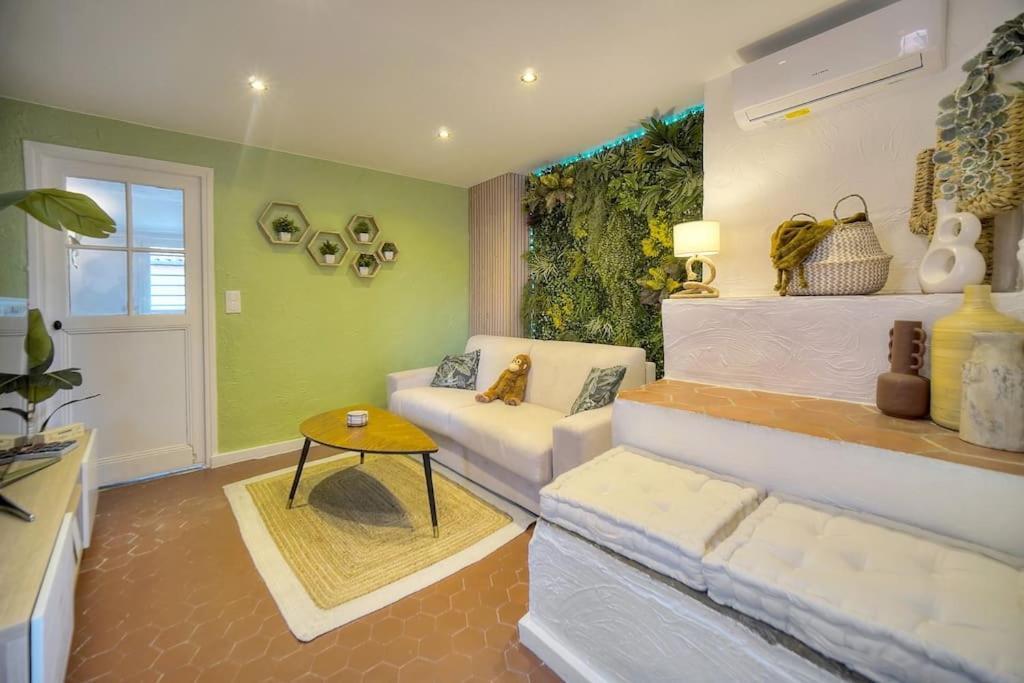 Monkey Forest Appartement Грас Екстериор снимка